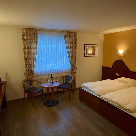 Hotel Haus Hubertus Elsdorf Екстер'єр фото